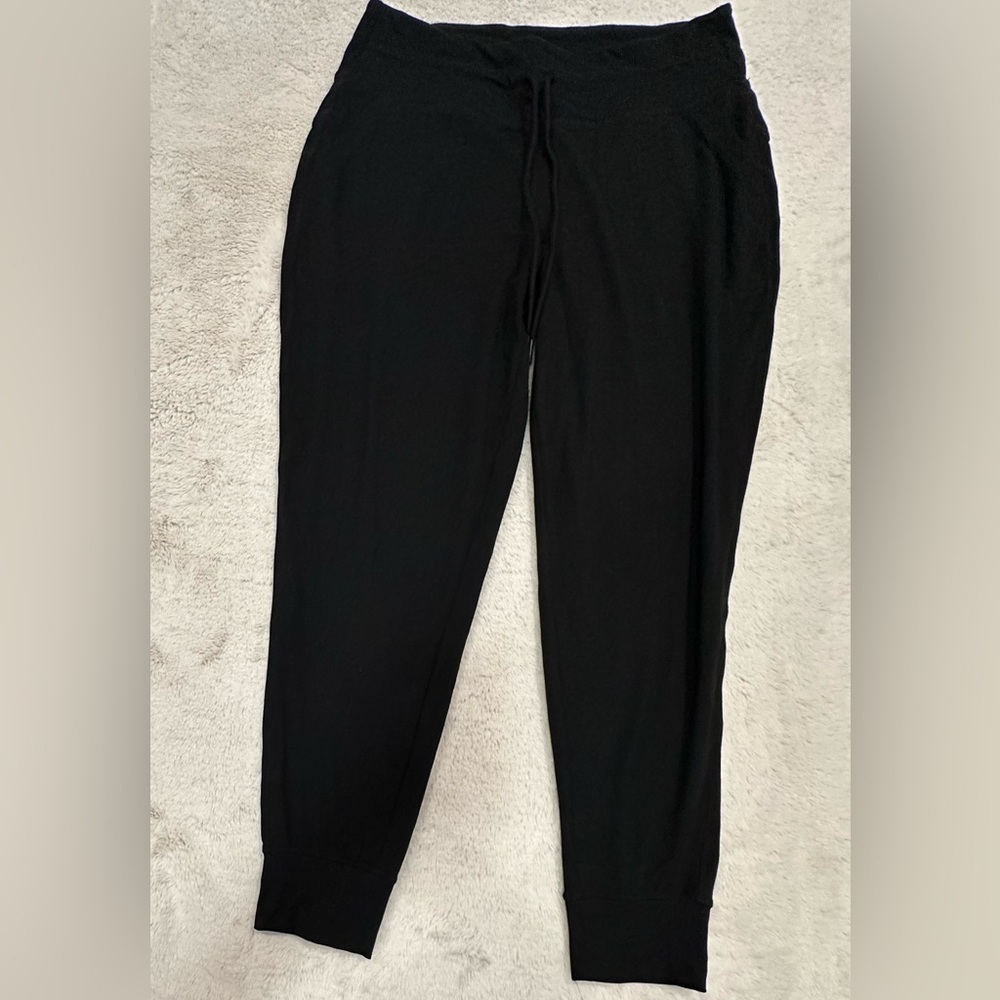 LOLE Om Tech Joggers Size Medium